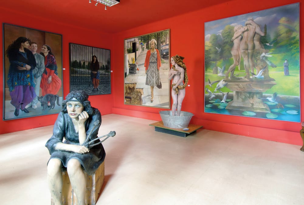 Paintings by Mike Gorman and Sara Rossberg. Sculpture by Graham Ibbeson and Sean Read.