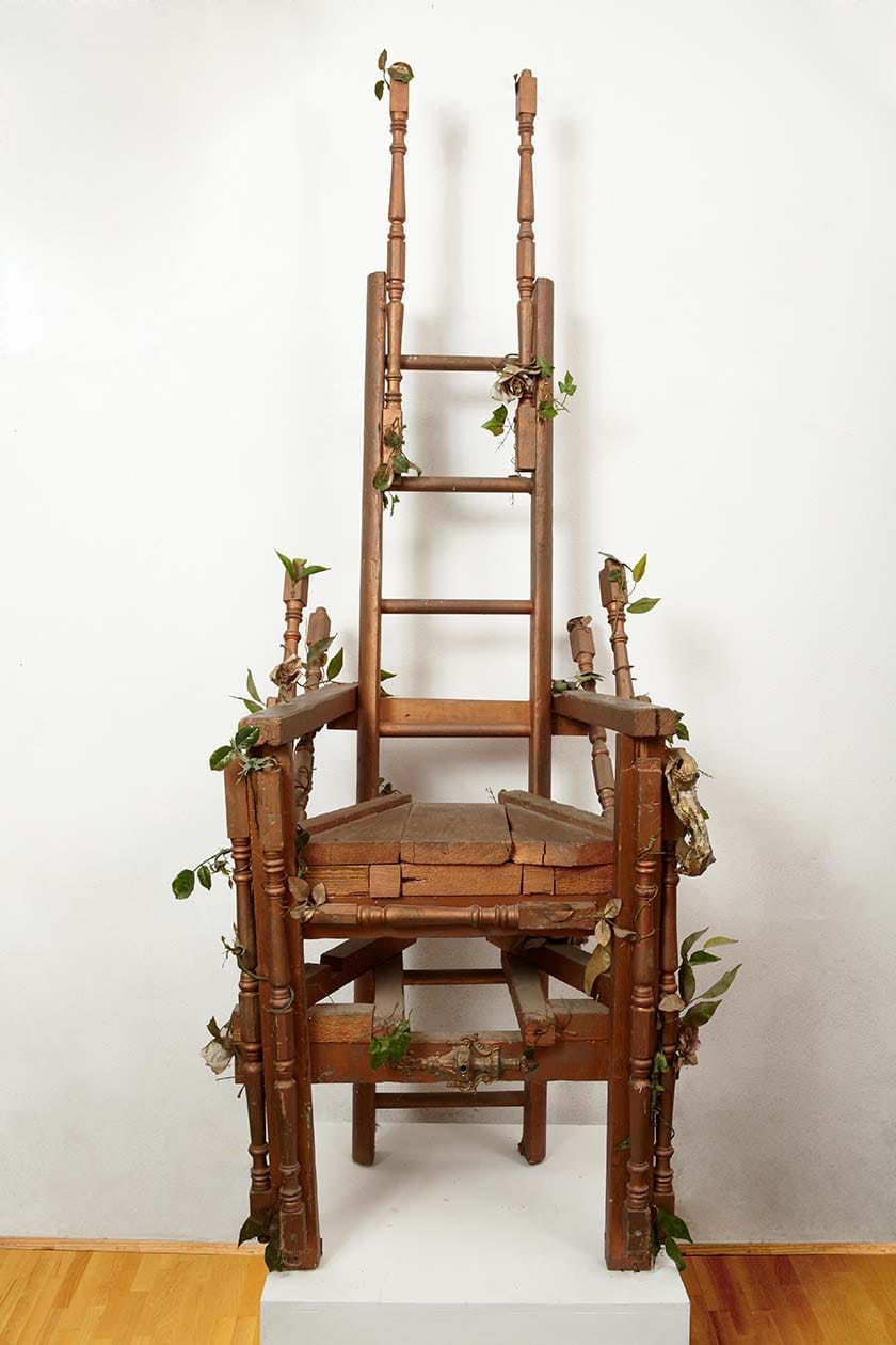 Tim Noble and Sue Webster: Golden Throne